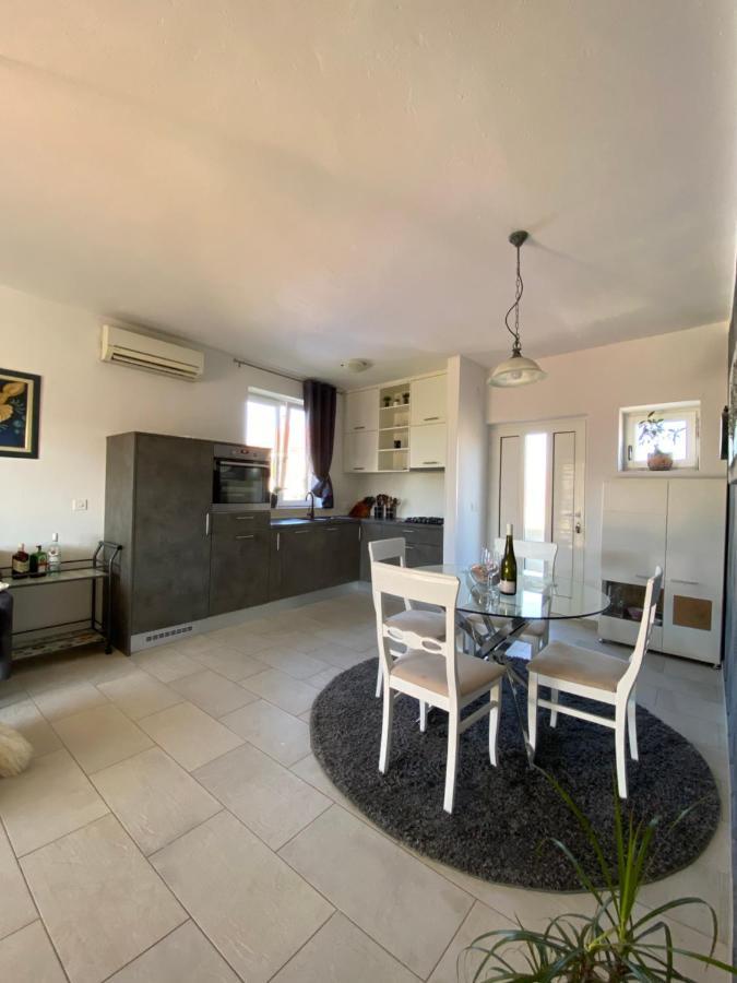 Beautiful Island House Ugljan Apartment Luaran gambar